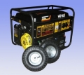 Электрогенератор бензиновый Huter DY6500LX с колёсами и аккумулятором 